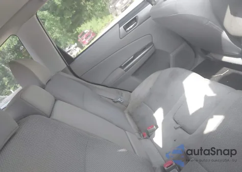 2012 Subaru Forester 2.5X Premium из США, поврежденный, VIN JF2SHADCXCH458311